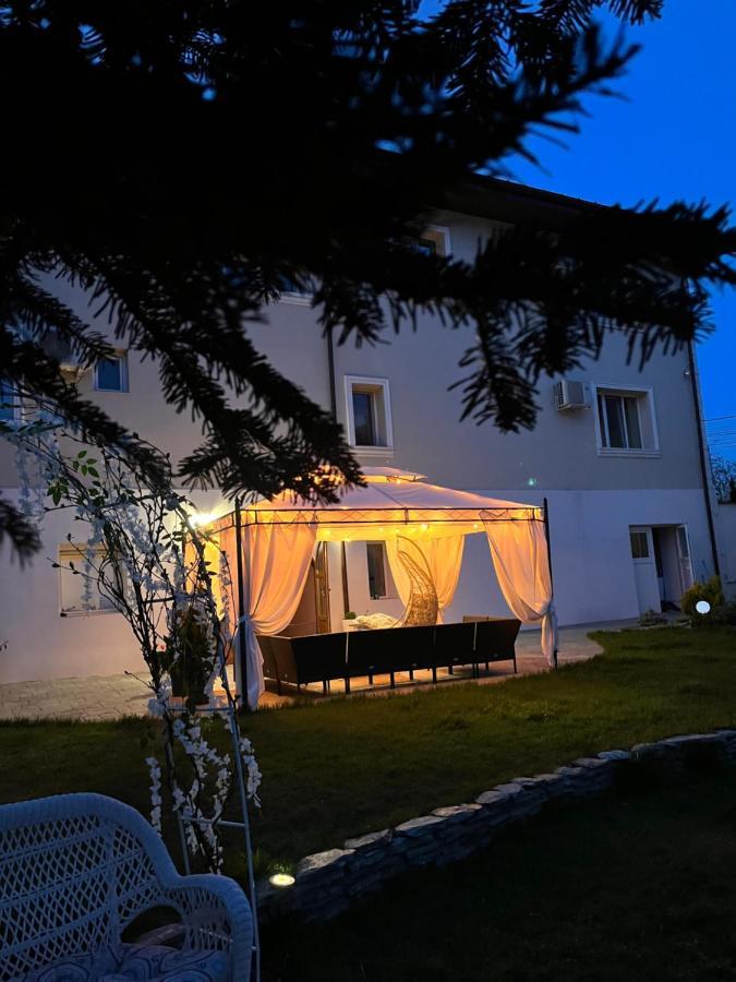 Cochet Boutique Hotel Targu Jiu Ngoại thất bức ảnh